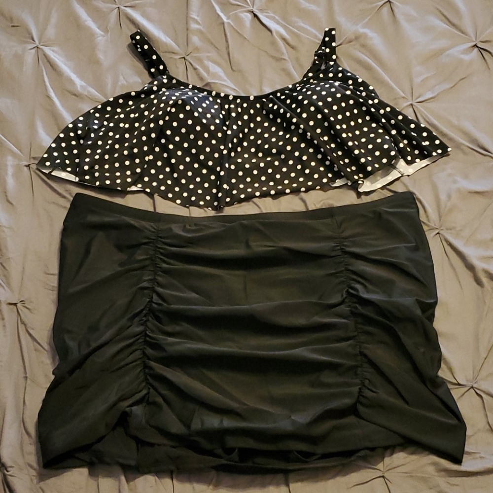 NWOT 2 Piece Torrid Bikini Bathing Suit size 5